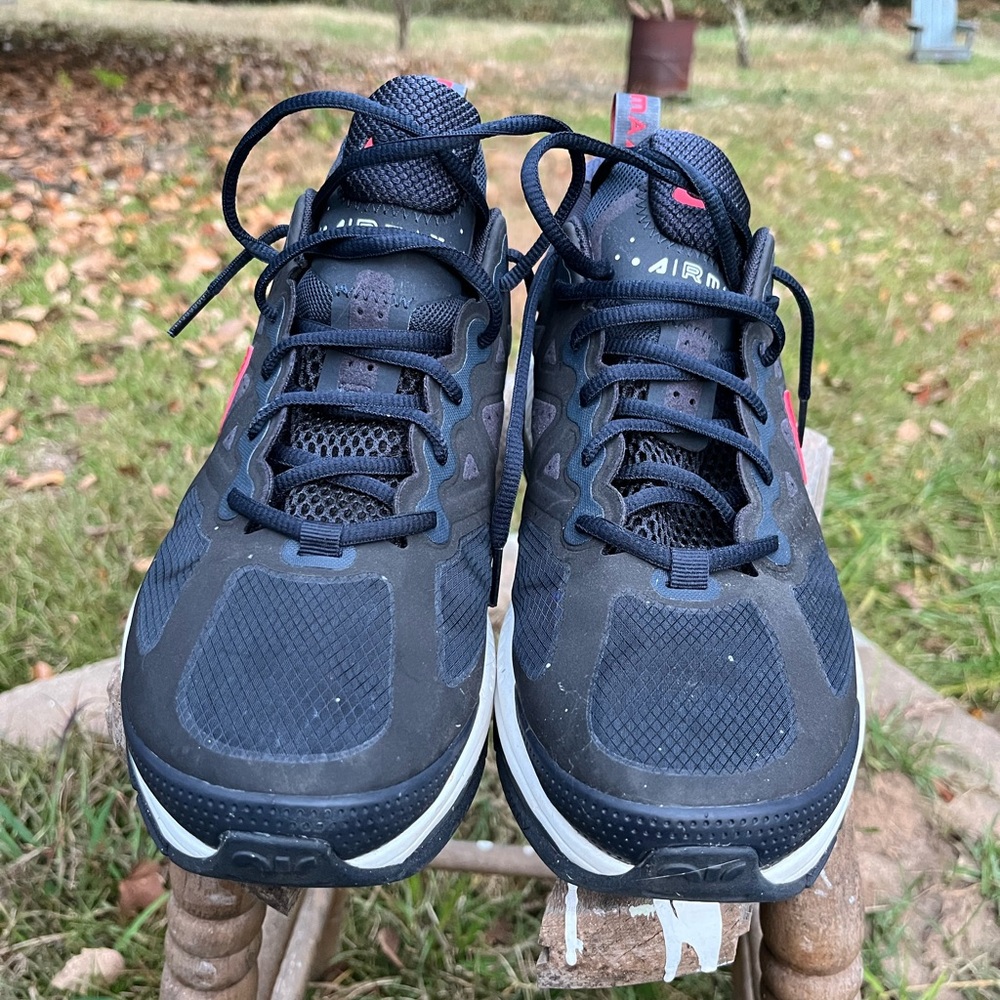 Nike AirMax - Picture 2 of 7